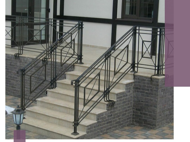 Перила для крыльца в Одинцове — монтаж, изготовление и установка