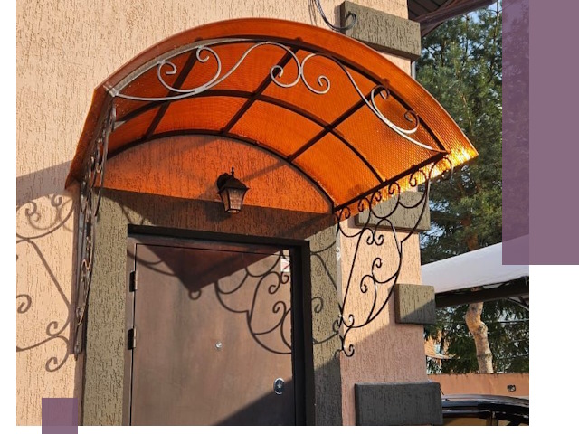 Демонтаж козырьков в Одинцове быстро и безопасно