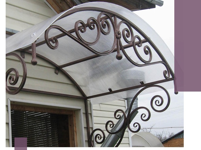 Кованые козырьки под заказ в Одинцове — изготовление и монтаж